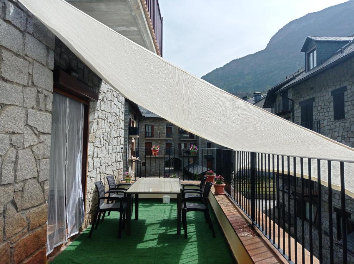 Ferienwohnung Vivienda Benasque Ibonet Exterior foto